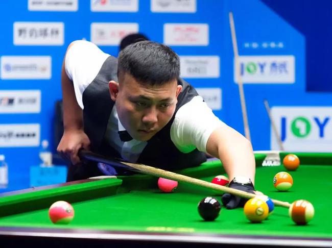 中的一个缩 中的一个缩