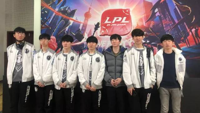 责与合规培 责与合规培