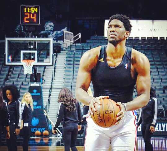 再度现身 再度现身